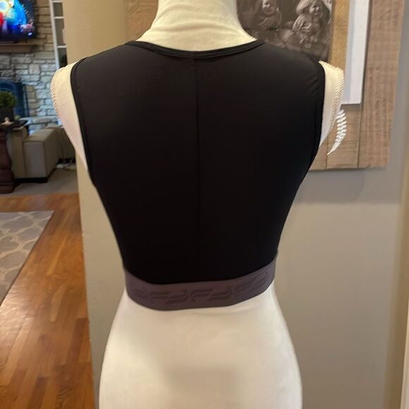 Fabletics Black Crop Top - Picture 4 of 5